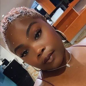 Meet your Posher, Shianne